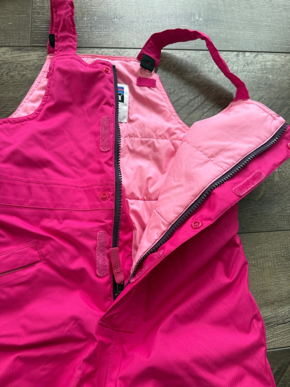 Patagonia Kids pink Snow Jacket and Bib Overalls - Picture 5 of 16